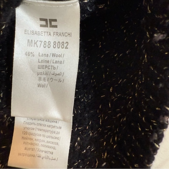 Elegant Black Tweed Blazer - Picture 9 of 10